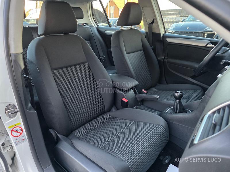 Volkswagen Golf 6 1.6TDI/V.SERVI/DOBAR