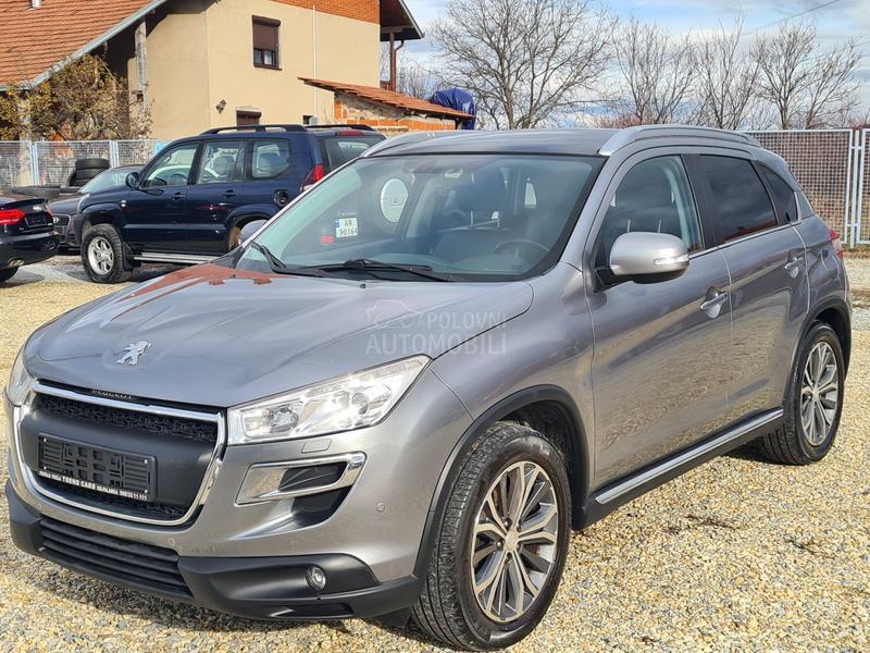 Peugeot 4008 1.6 HDI 4X4  N A V I