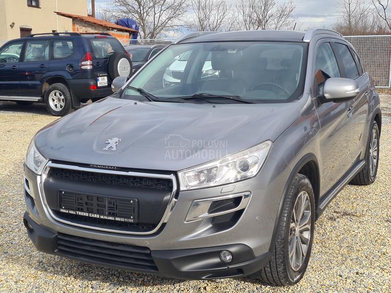 Peugeot 4008 1.6 HDI 4X4  N A V I