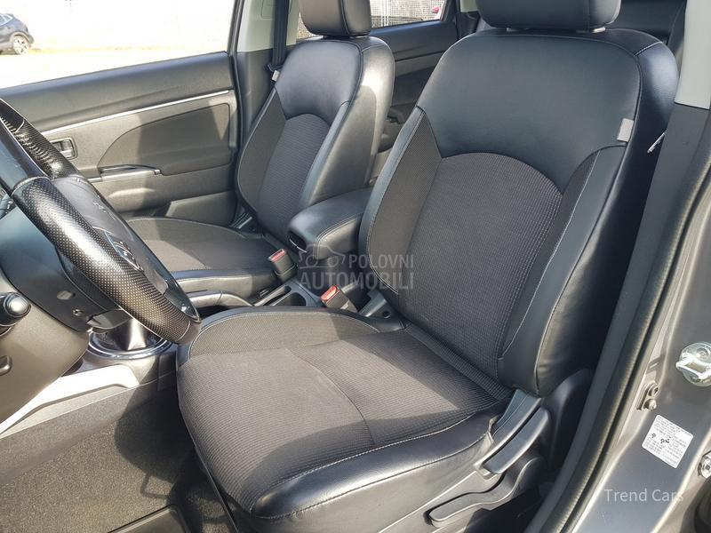 Peugeot 4008 1.6 HDI 4X4  N A V I