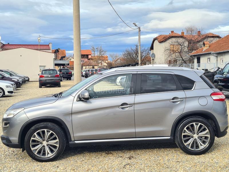 Peugeot 4008 1.6 HDI 4X4  N A V I