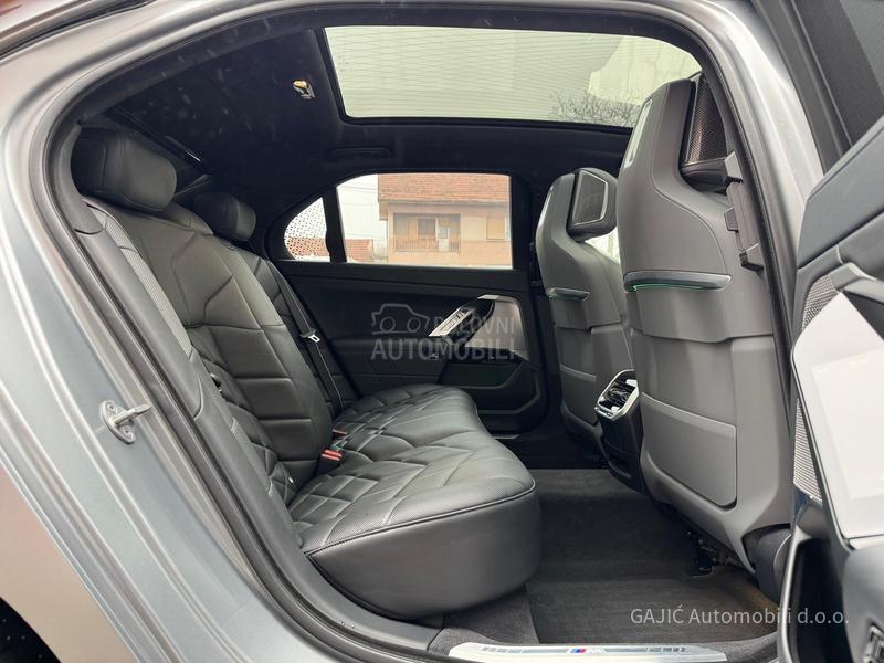 BMW 740 d XD M SPORT SKY