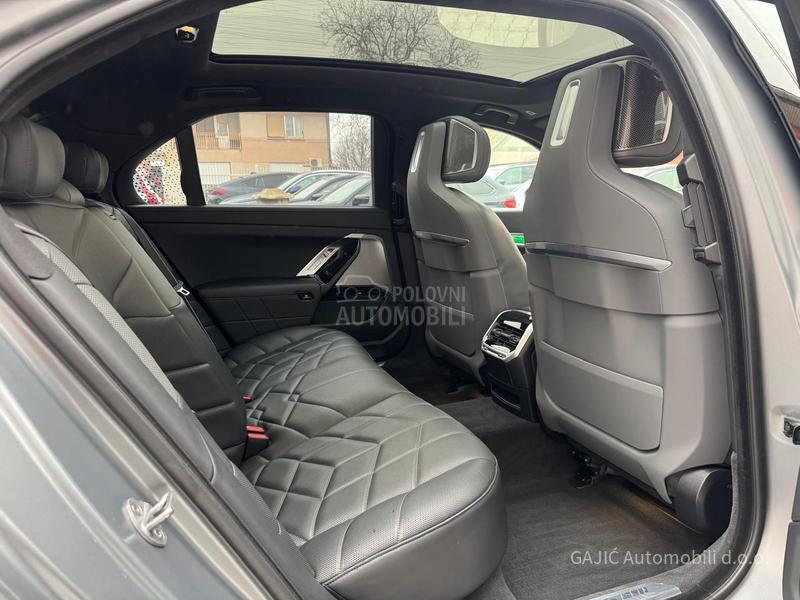 BMW 740 d XD M SPORT SKY