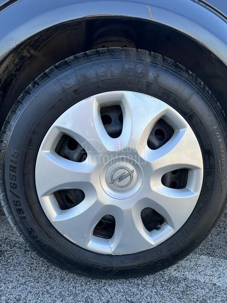 Opel Astra H 1.6 TNG