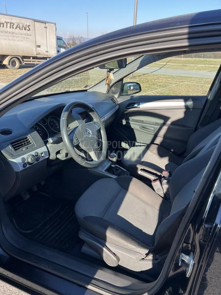 Opel Astra H 1.6 TNG