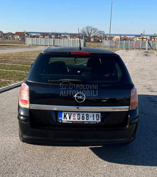 Opel Astra H 1.6 TNG