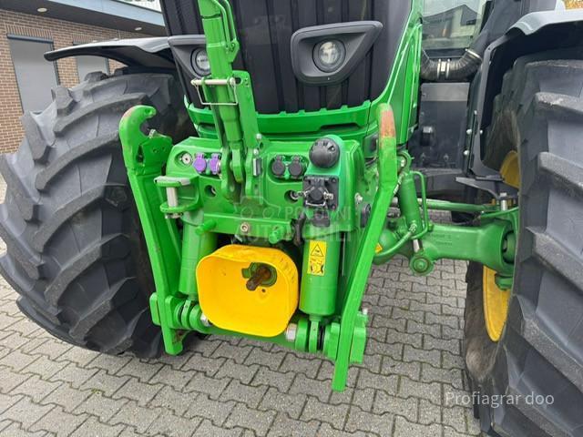 John Deere 6R 250