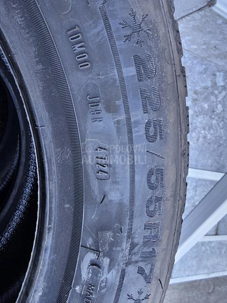 Dunlop 225/55 R17 Zimska