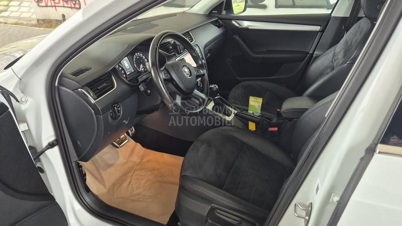 Škoda Octavia DSG ALCANTARA