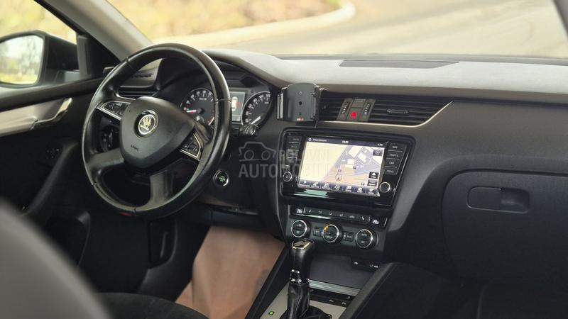 Škoda Octavia DSG ALCANTARA