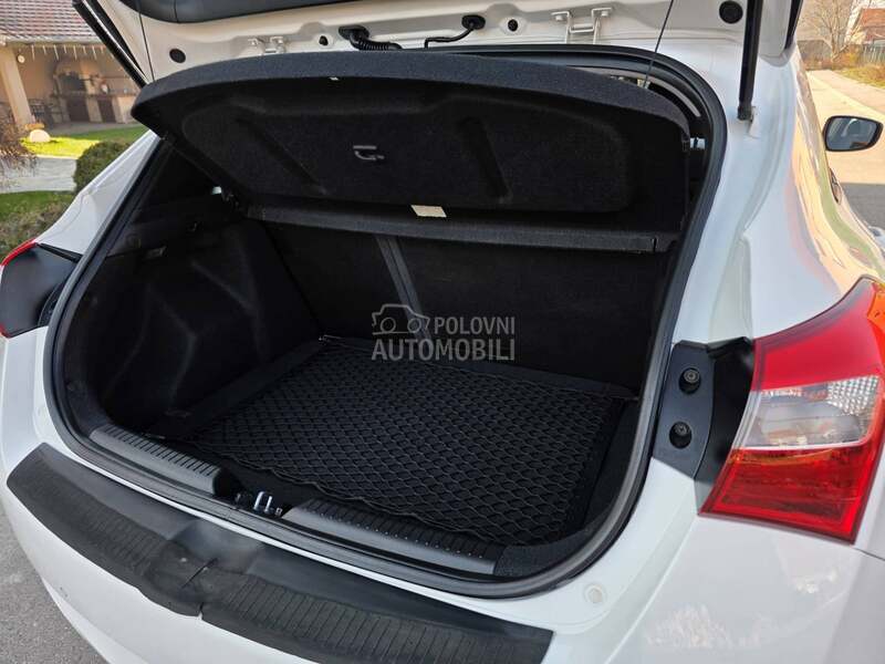 Hyundai i30 1.6 CRDI