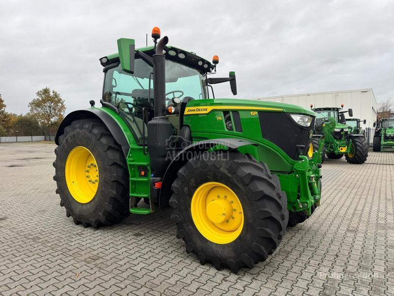 John Deere 6R 215