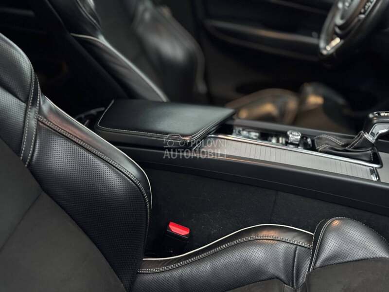 Volvo XC60 T5 awd R-design