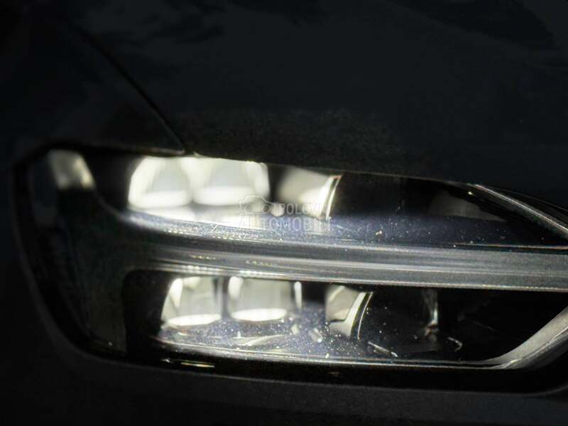 Volvo XC60 T5 awd R-design