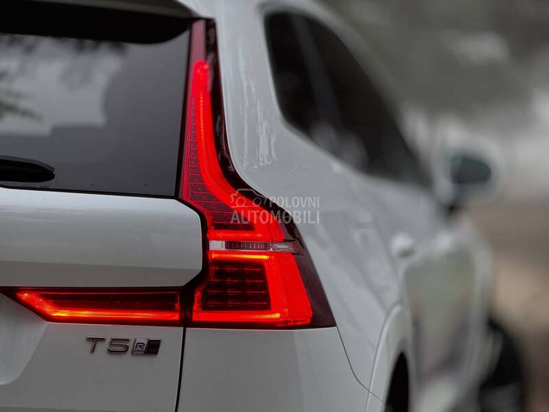 Volvo XC60 T5 awd R-design