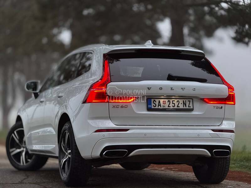 Volvo XC60 T5 awd R-design
