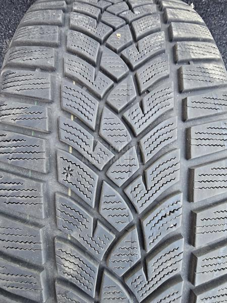 Goodyear 225/45 R19 Zimska