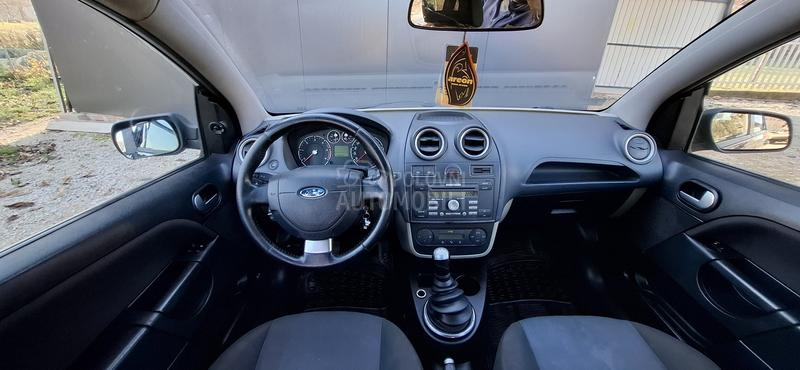 Ford Fiesta 1.6 TDCI Ghia