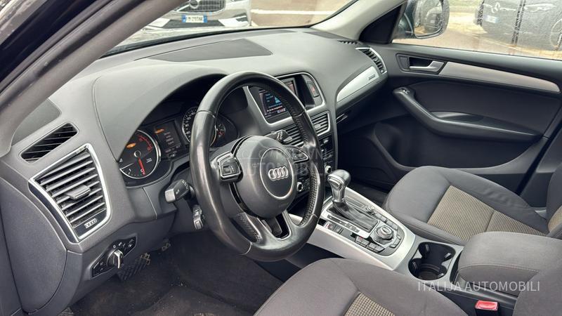 Audi Q5 2.0TDI S-LINE