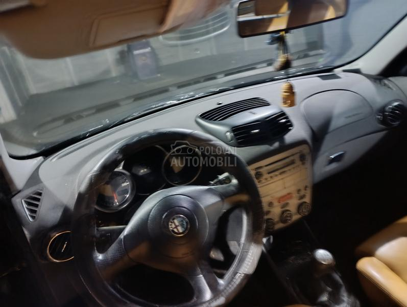 Alfa Romeo 147 1.9 JTD