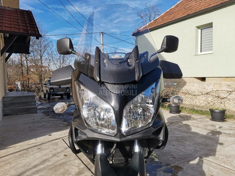 Suzuki V-Strom 650