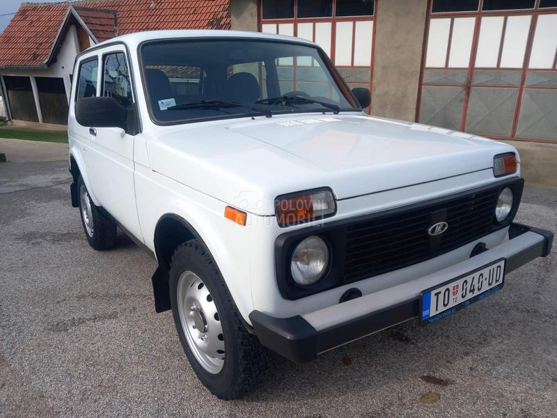Lada Niva 1.7