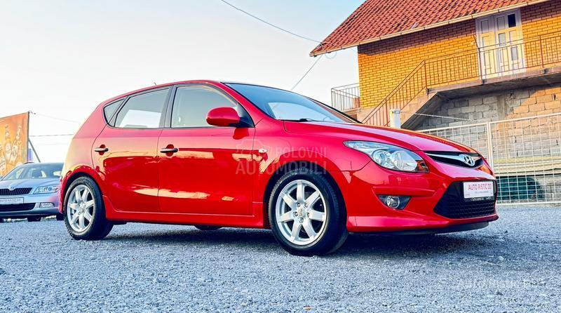 Hyundai i30 T O P  BESPREK0RAN