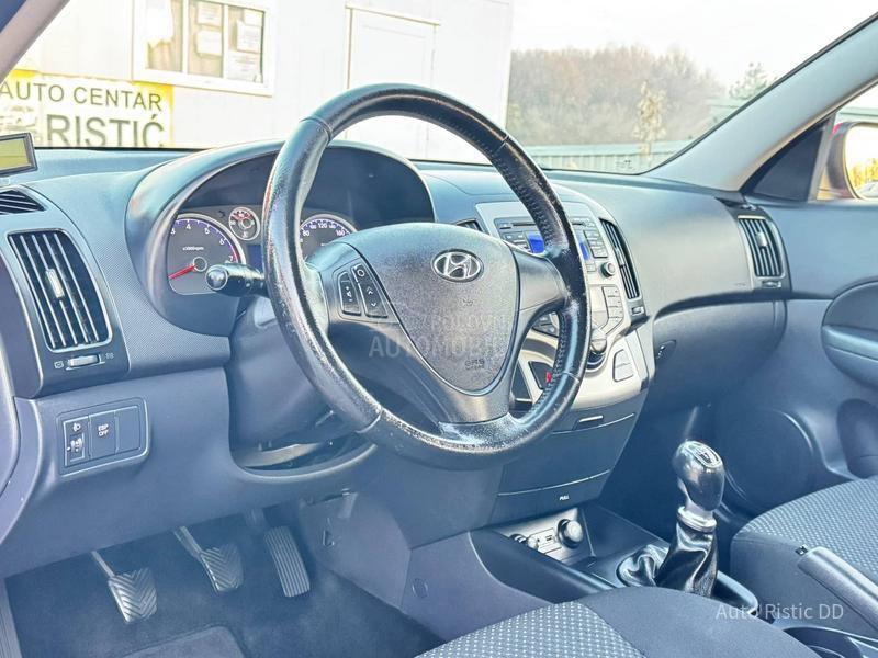Hyundai i30 T O P  BESPREK0RAN
