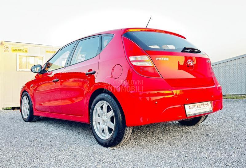 Hyundai i30 T O P  BESPREK0RAN