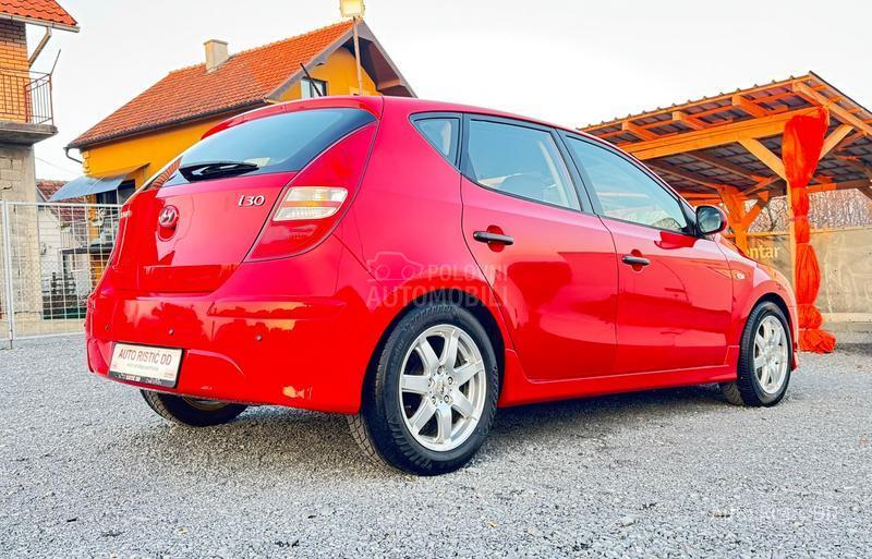 Hyundai i30 T O P  BESPREK0RAN