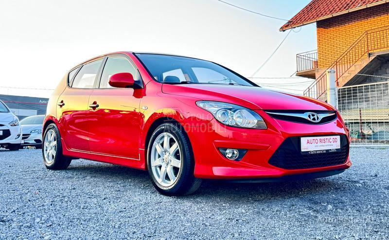 Hyundai i30 T O P  BESPREK0RAN