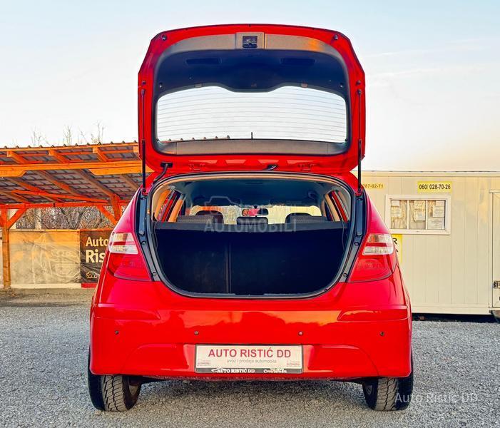 Hyundai i30 T O P  BESPREK0RAN