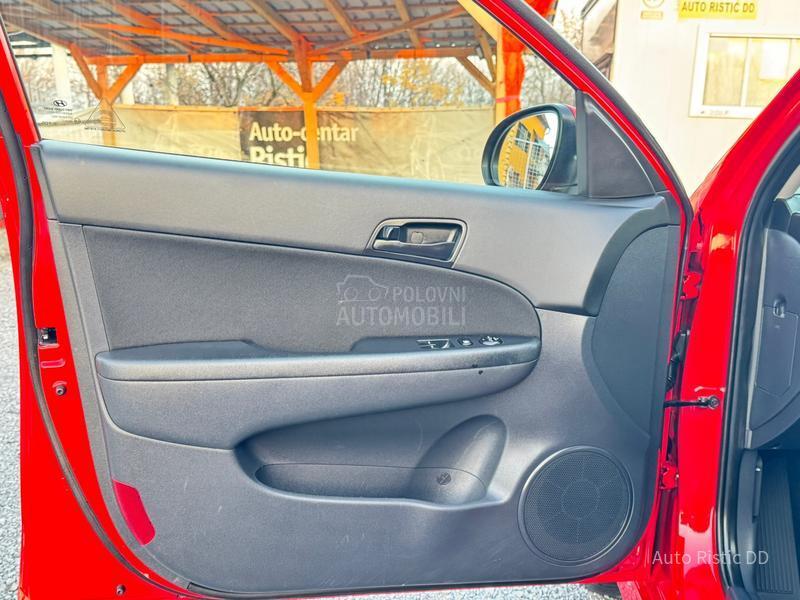 Hyundai i30 T O P  BESPREK0RAN