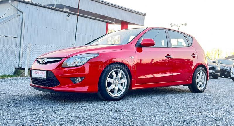 Hyundai i30 T O P  BESPREK0RAN