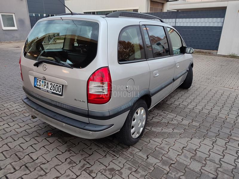Opel Zafira m.e.t.a.n