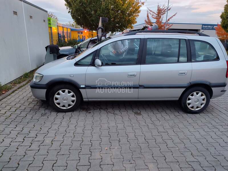 Opel Zafira m.e.t.a.n