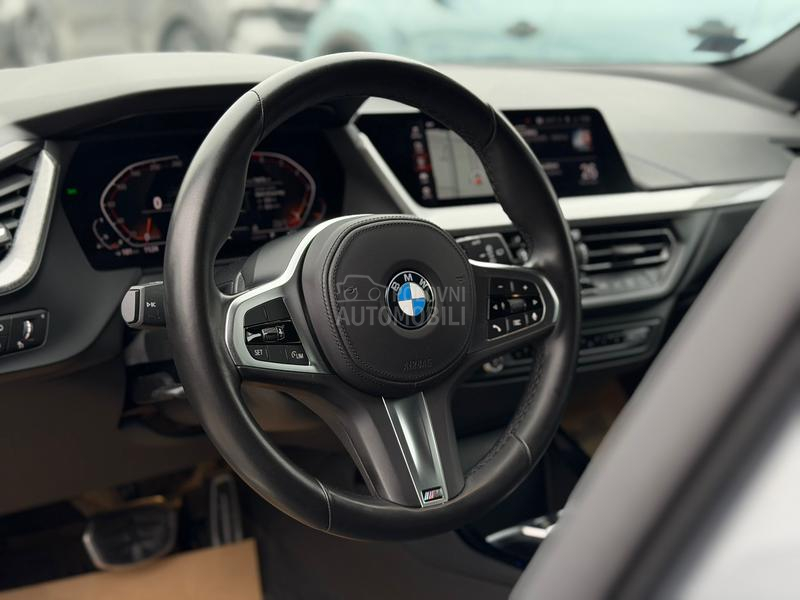 BMW 116 i/Msport/Led/Nov