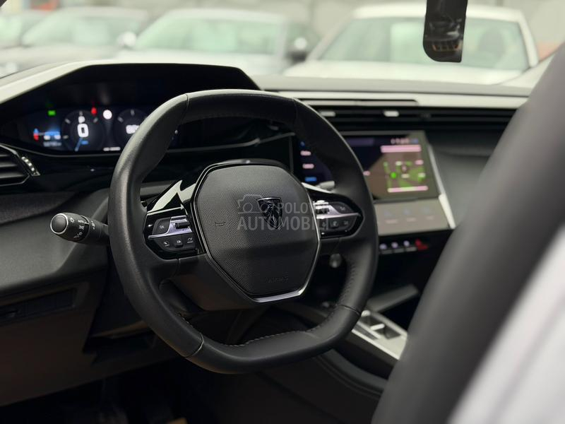 Peugeot 308 ALLURE/LED /NOV