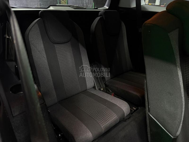 Peugeot 5008 1.5HDI/AUTOM./N0V