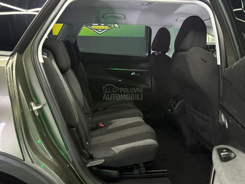 Peugeot 5008 1.5HDI/AUTOM./N0V