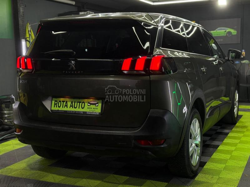 Peugeot 5008 1.5HDI/AUTOM./N0V