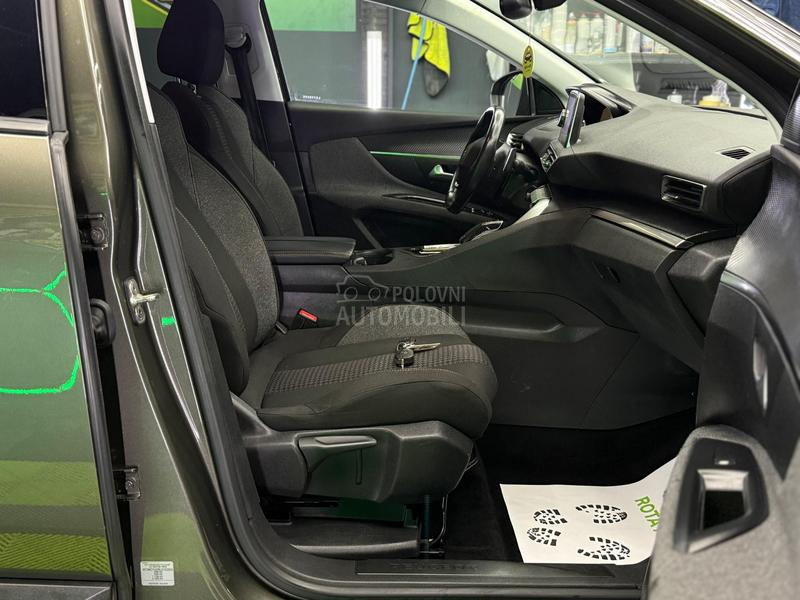 Peugeot 5008 1.5HDI/AUTOM./N0V