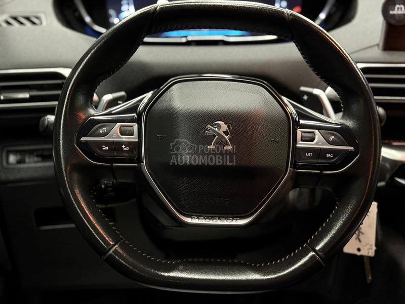 Peugeot 5008 1.5HDI/AUTOM./N0V