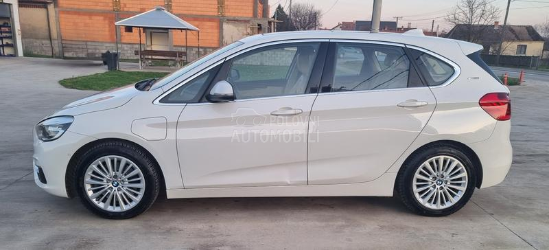 BMW 225 XE PLUG IN LUXURY