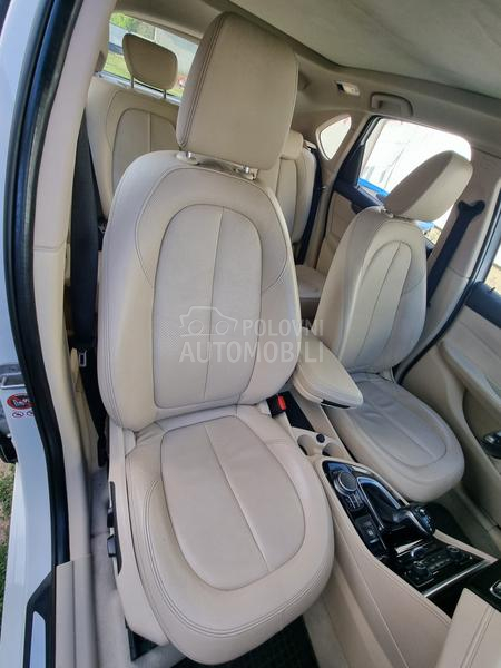 BMW 225 XE PLUG IN LUXURY