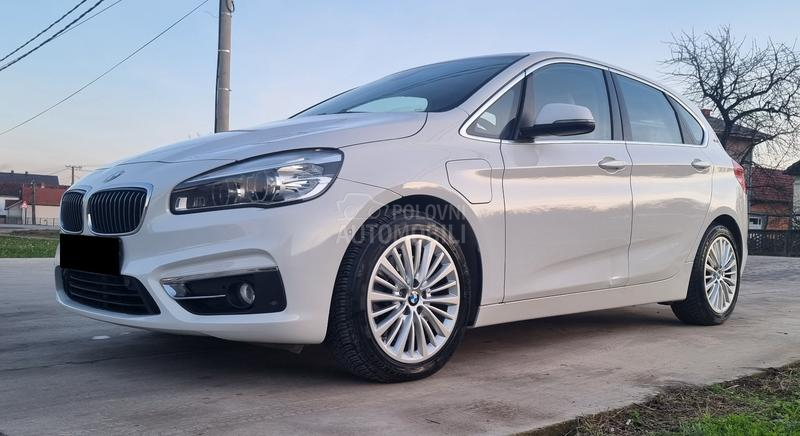 BMW 225 XE PLUG IN LUXURY