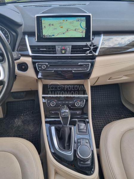 BMW 225 XE PLUG IN LUXURY