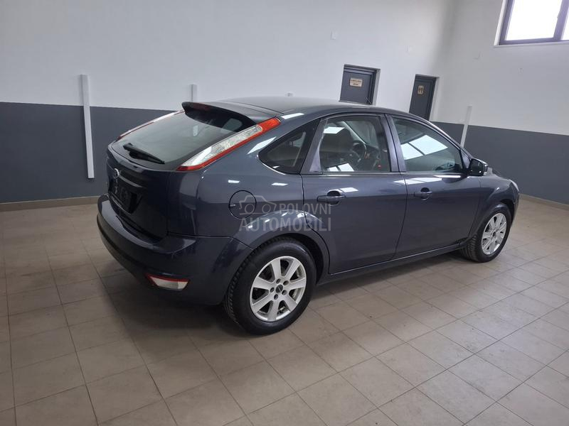 Ford Focus 1.6 16v