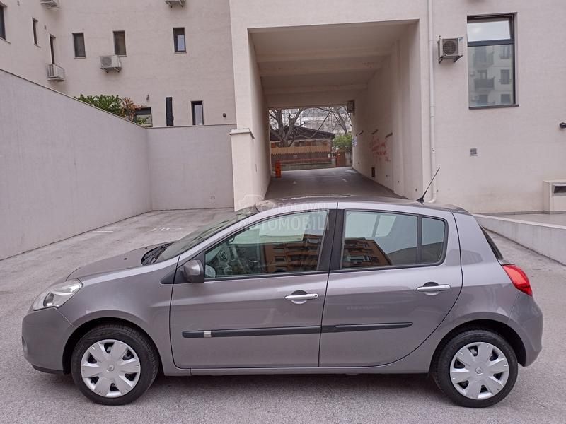 Renault Clio 1.2b iz Švajcarske