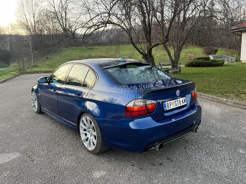 BMW 320 e90